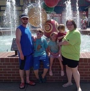 Meet your Posher, Andrea